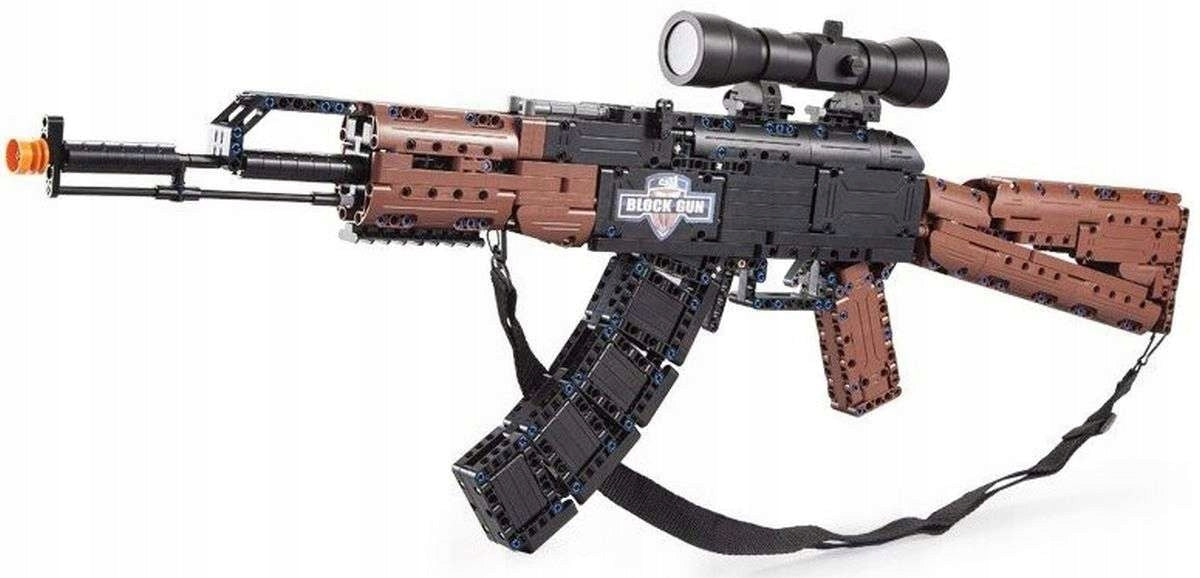 CADA Statybinių blokelių rinkinys Šautuvas AK-47 KALASHNIKOV 738 EL. Didelis