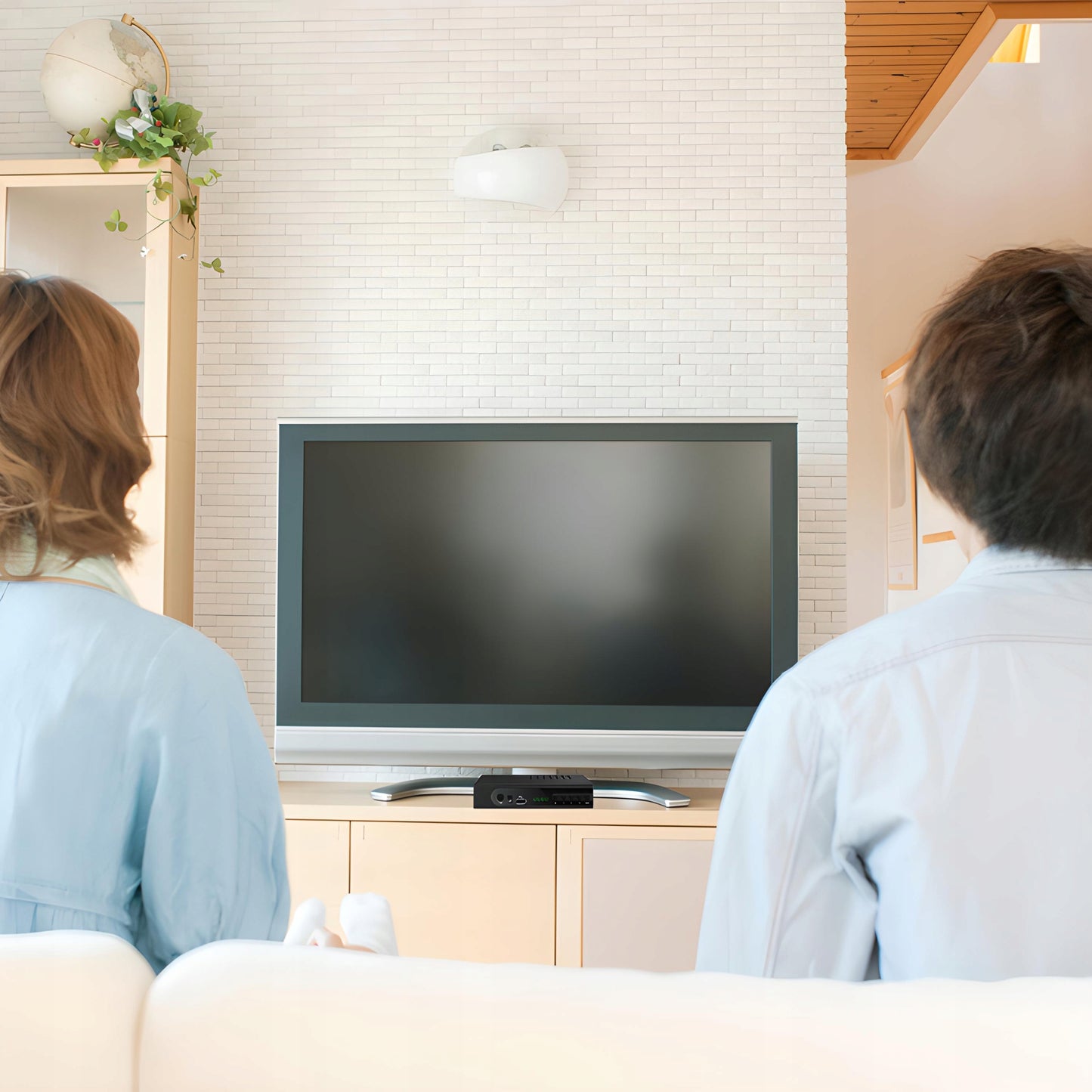 Antžeminės televizijos imtuvas-derintuvas Full HD DVB-T2 HEVC H.265 Universalus