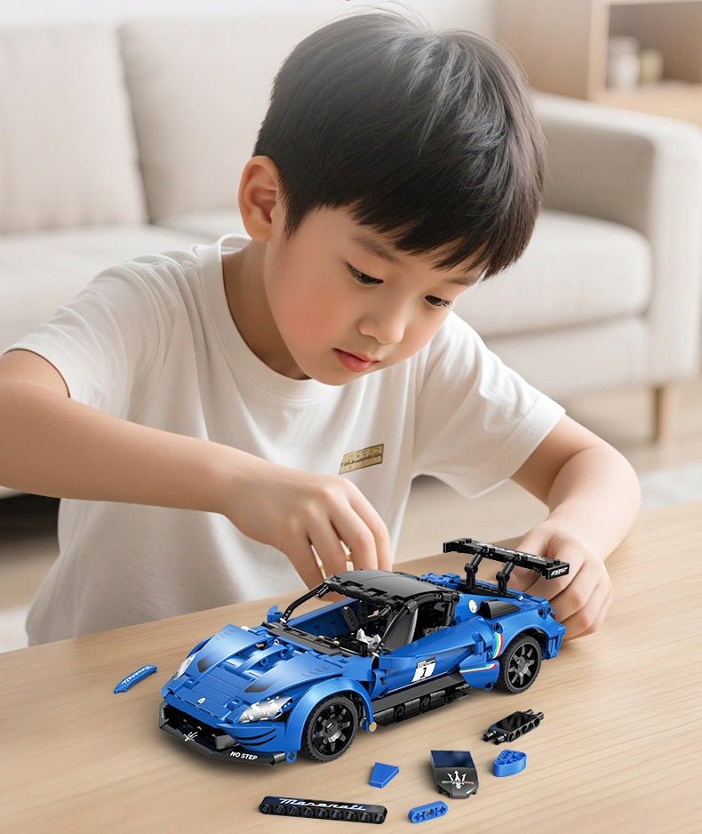 Konstrukcinis rinkinys CADA MASERATI GT2 nuotoliniu būdu valdomas lenktyninis automobilis RC, 549 elementai