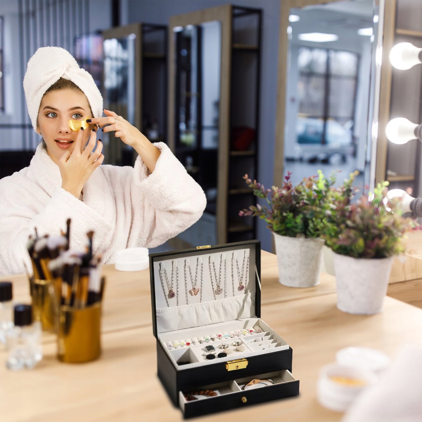 Dėžutė, skrynelė, lagaminėlis – papuošalų ir laikrodžių organizatorius XXL, su rakteliu