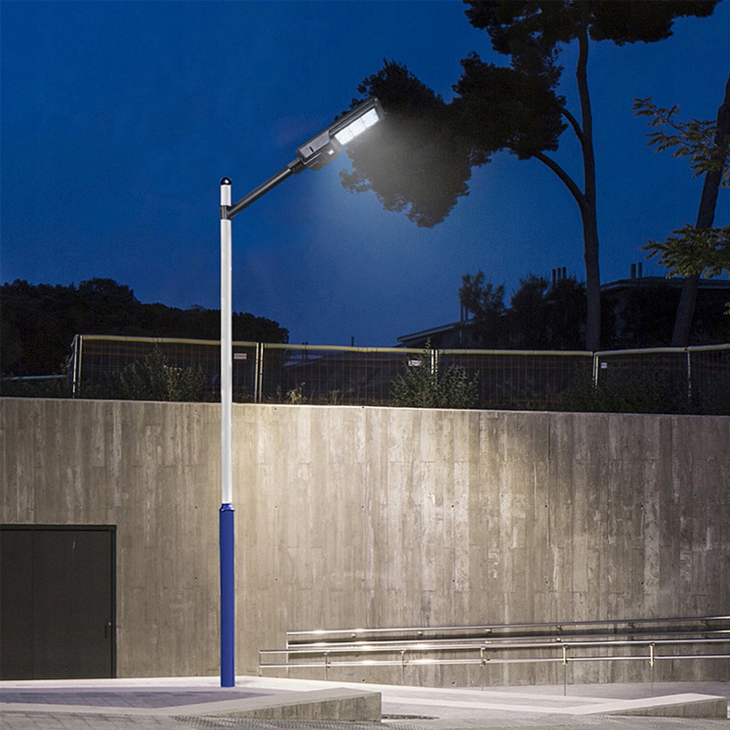 240W Gatvės LED šviestuvas, saulės energija maitinamas, su judesio ir sutemų jutikliais + XL nuotolinio valdymo pultas