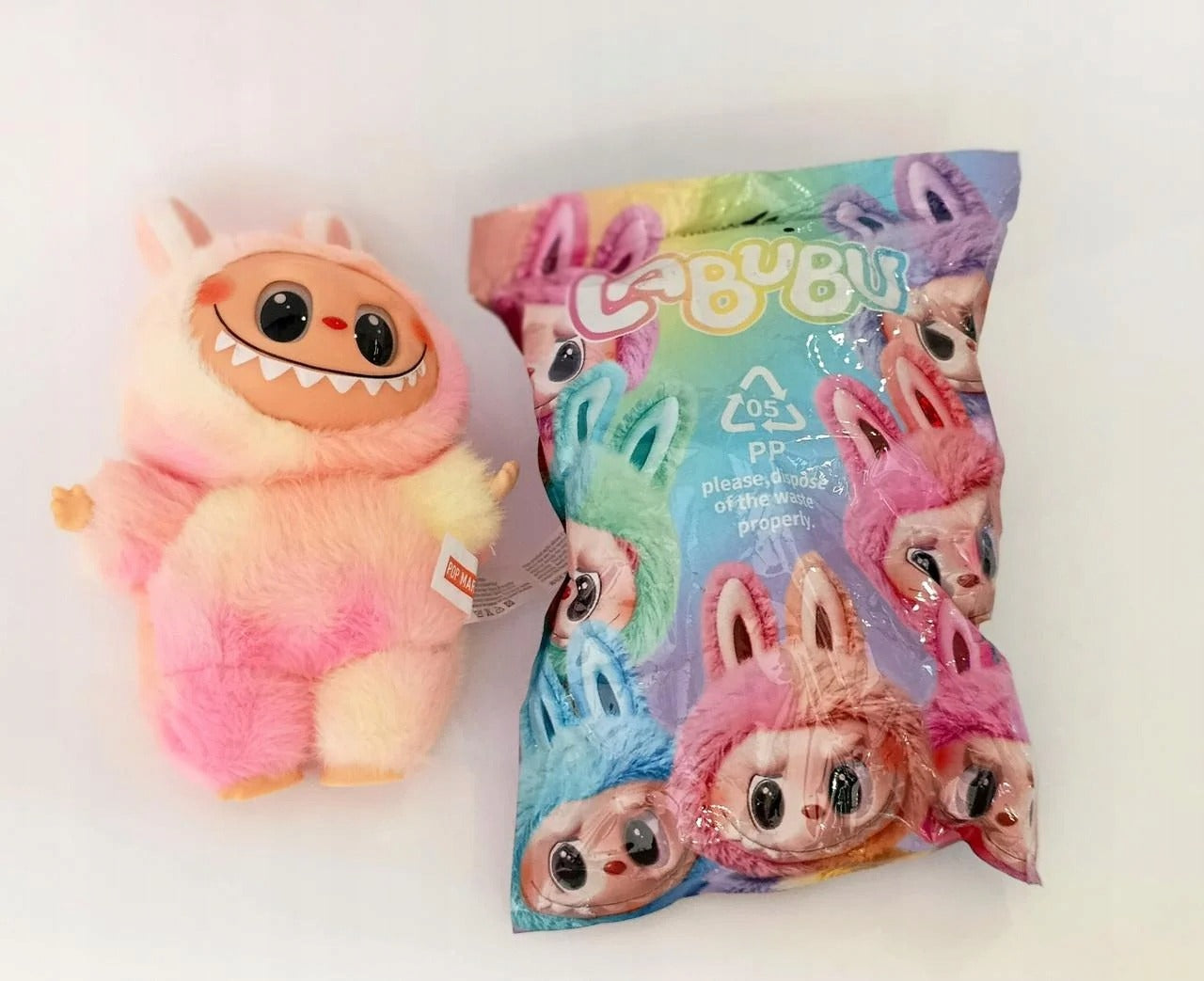 Labubu plonas pliušinis žaislas - raktų pakabukas, The Monsters 17cm serija 4 Rainbow
