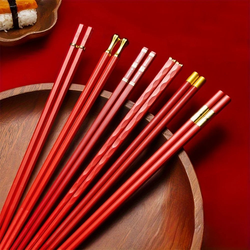 Sushi Lazdelės – 5 Poros Daugkartinio Naudojimo, 24,3 cm, Stiklo Pluošto, Raudonos su Aukso Imitacija, Japoniško Stiliaus