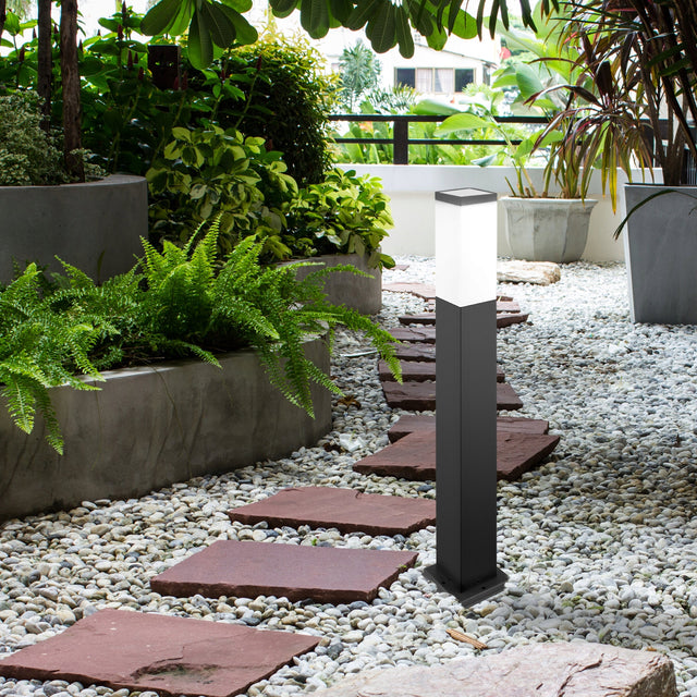 Sodo ir terasos prekės: hamakai, supynės, lauko dekoracijos, šviestuvai ir kiti priedai.