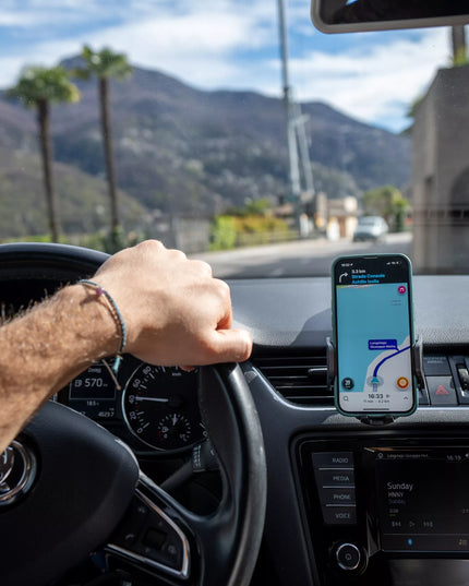 Spacecase automobilinis telefono laikiklis ant prietaisų skydelio