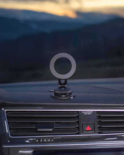 Automobilinis telefono laikiklis į prietaisų skydelį su MagSafe funkcija ir sukimosi mechanizmu