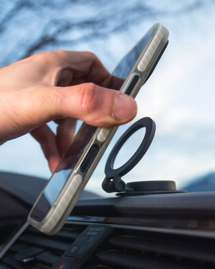 AUTOMOBILINIS TELEFONO LAIKIKLIS ANT PRIETAISŲ SKYDELIO SU MAGSAFE FUNKCIJA