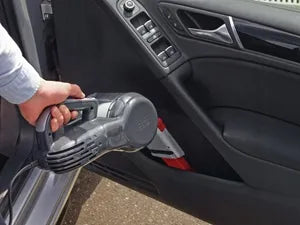 12 V automobilinis dulkių siurblys Black+Decker PV1200AV