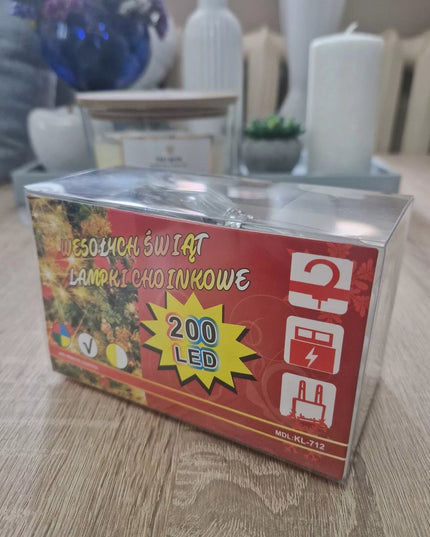 Kalėdinė LED užuolaida 3x2m 200 mikro LED lempučių USB, nuotolinio valdymo pultelis, kabliukai, šiltai balta