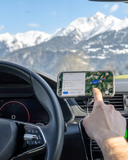 Automobilinis telefono laikiklis į ventiliacijos groteles su MagSafe krovikliu