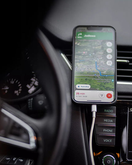 Magnetinis automobilinis telefono laikiklis į ventiliacijos groteles Spacecase