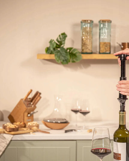 5-in-1 vyno rinkinys VACU VIN Elegant stilingoje pakuotėje