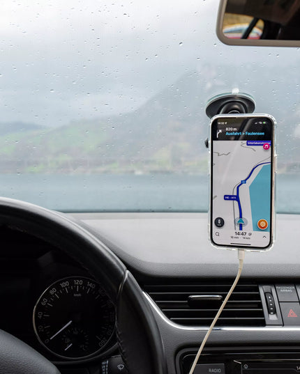 Spacecase magnetinis telefono laikiklis automobiliui skirtas tvirtinti prie stiklo arba prietaisų skydelio su MagSafe palaikymu