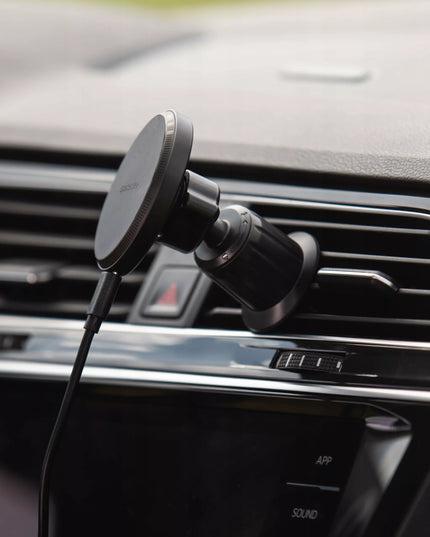 AUTOMOBILINIS TELEFONO LAIKIKLIS Į ORŲ VENTILIACIJOS ANGĄ SU MAGSAFE ĮKROVIKLIU