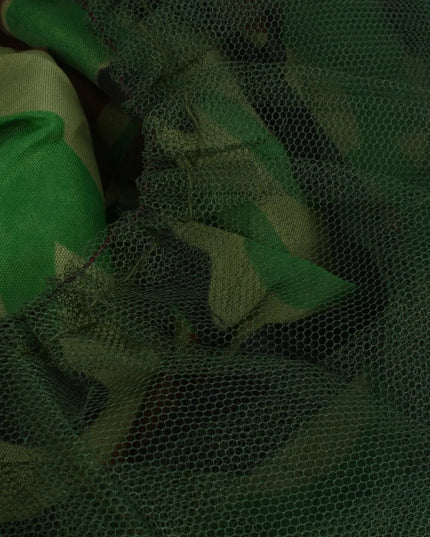 Sulankstoma bitininko ir žvejo skrybėlė su tinkleliu nuo uodų ir vabzdžių