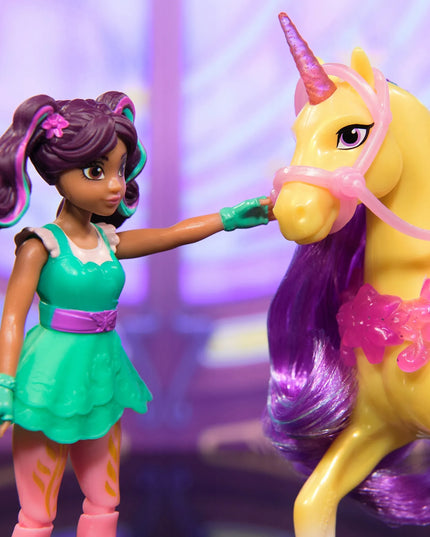„Unicorn Academy“ rinkinys: Ava ir vienaragis Leaf su šepečiu