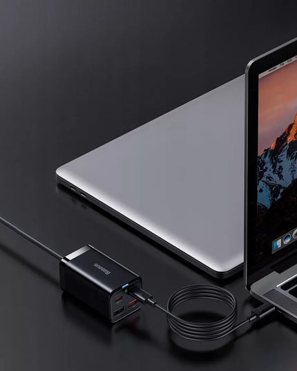 BASEUS GaN tinklo įkroviklis 2x USB-C 2x USB 65W PD QC 4.0 + KABELIS