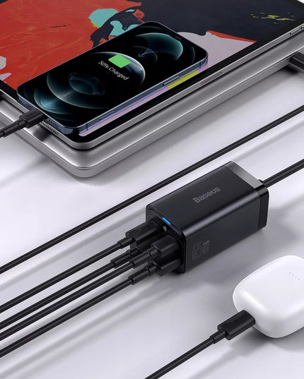 BASEUS GaN tinklo įkroviklis 2x USB-C 2x USB 65W PD QC 4.0 + KABELIS