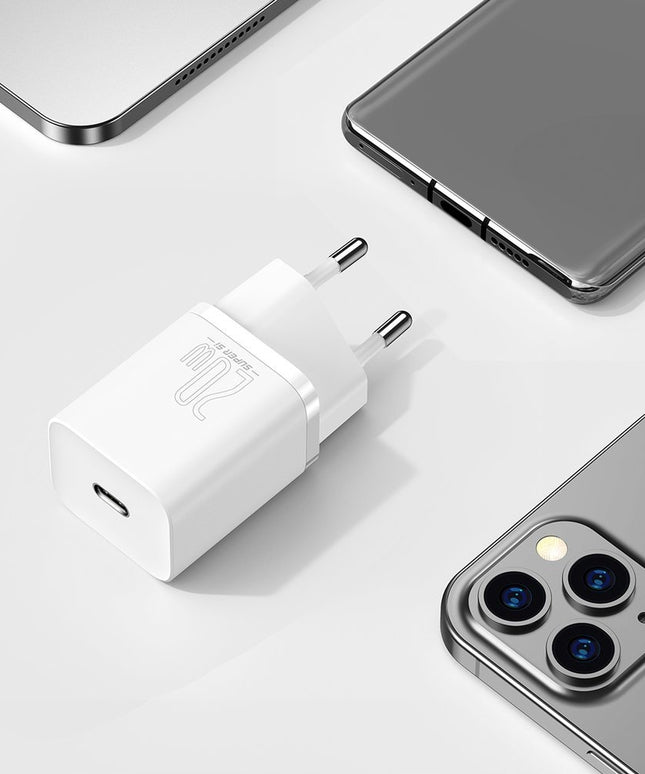 BASEUS Įkroviklis USB-C 20W 3A + „Lightning“ laidas + USB-C į USB OTG adapteris