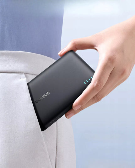 BASEUS išorinė baterija 10000 mAh 22,5W greitas įkrovimas USB-C USB-A kompaktiška