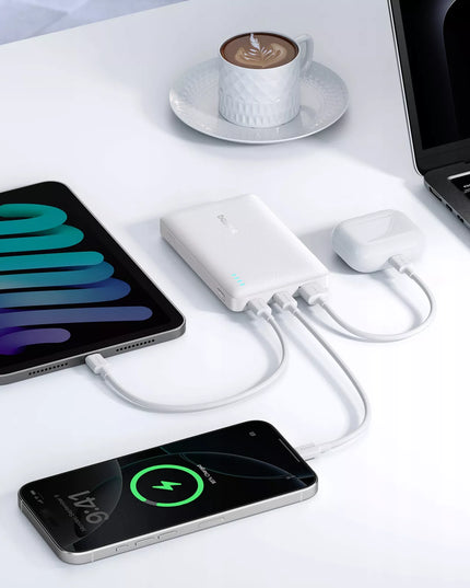 BASEUS išorinė baterija 10000 mAh 22,5W greitas įkrovimas USB-C USB-A kompaktiška