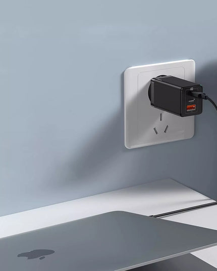 BASEUS Greitas Sieninis Įkroviklis 3 USB Prievadai 2x USB-C Maitinimo Adapteris 65W PD QC GaN