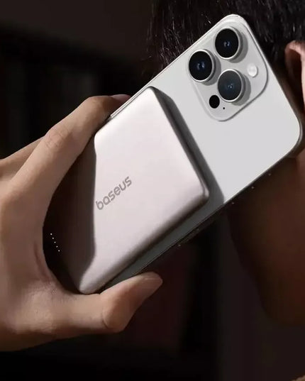 Spartusis „BASEUS“ 5000 mAh 20 W belaidis „Power Bank“ su USB-C jungtimi – galingas ir saugus