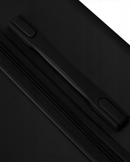 Elegantiškas kelioninis lagaminas su šoninėmis kojelėmis ir kodu užraktu BETLEWSKI