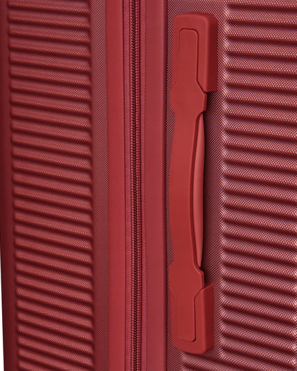 BETLEWSKI Kelioninis kabininis lagaminas, talpus atostogoms, su ratukais, stilinga rankena.