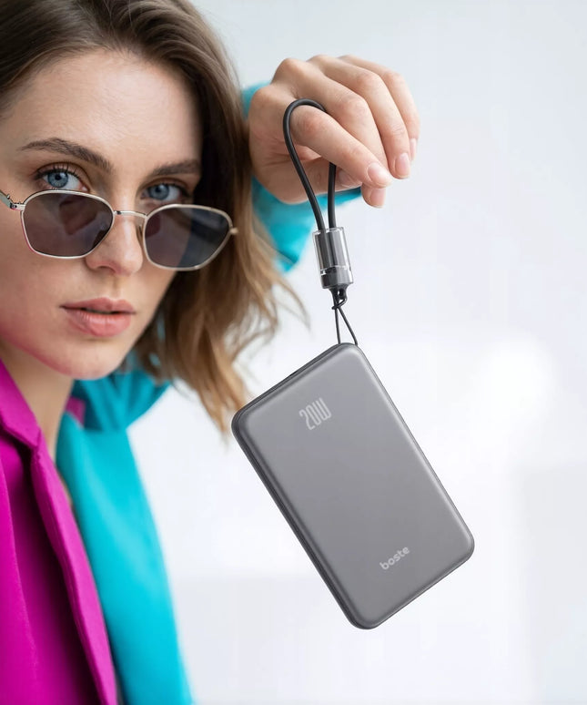 BOSTE IŠORINĖ BATERIJA (POWER BANK) SU MAGSAFE BELAIDŽIU ĮKROVIMU IR PD 20W USB-C KABELIU