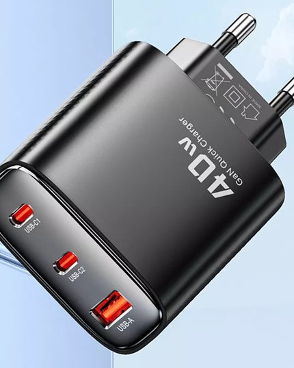 BOSTE universalus tinklo įkroviklis telefonui 2xUSB-C USB-A 40W GaN - CE