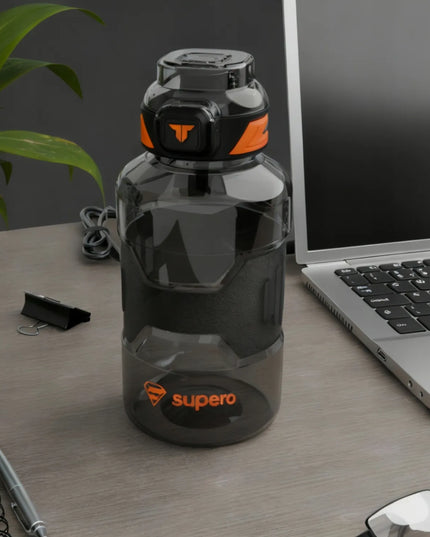 SUPERO TKK1021 sportinė vandens gertuvė iš „Tritan“, 1,5 l, su snapeliu