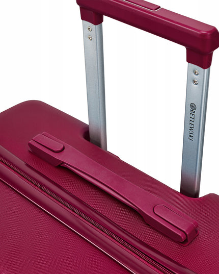 Betlewski Vidutinio dydžio rankinis kelioninis lagaminas su ratukais, skirtas komandiruotėms.