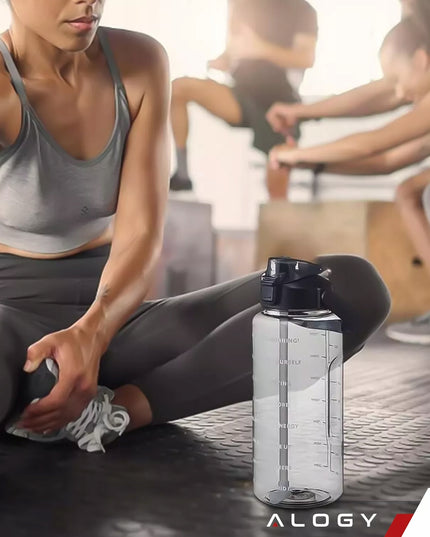 Motyvuojantis 2L geriamojo vandens butelis su šiaudeliu ir priminimu