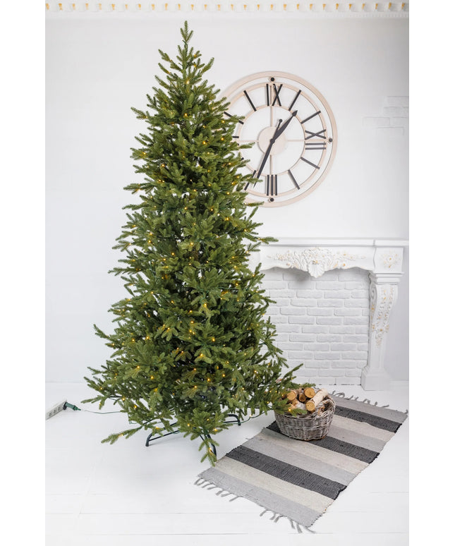 Dirbtinė eglutė Arkties eglė žalia PE+PVC 215 cm + LED girlianda