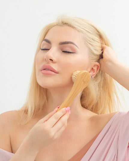 CRYSTALLOVE bambukinis rankinis šepetėlis veido, kaklo, dekoltė ir krūtinės masažui