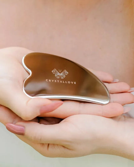 CRYSTALLOVE Cryo Ice Gua Sha – nerūdijančiojo plieno veido masažo plokštelė