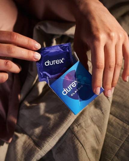 DUREX CLASSIC Klasikiniai prezervatyvai 24 vnt. sudrėkinti ir prigludę