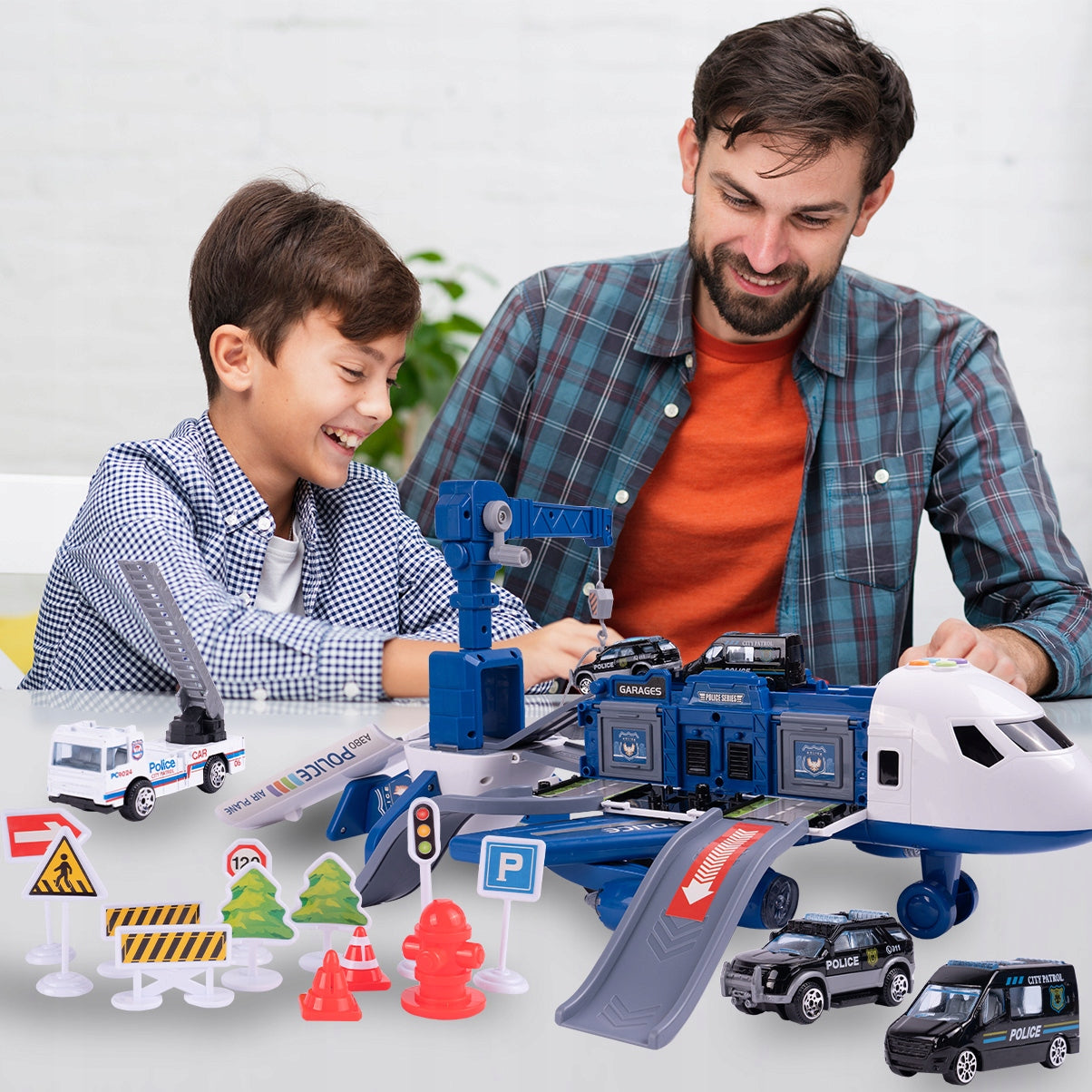 DIDELIS POLICIJOS LĖKTUVAS IŠSKLEIDŽIAMAS INTERAKTYVUS NAUDOJANTIS BATERIJOMIS STOVĖJIMO AIKŠTELĖ TRANSPORTAS