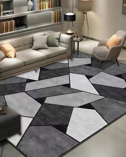 Modernus neslystantis pilkas juodas kilimas 120x170 cm mozaikos raštu svetainei BCF