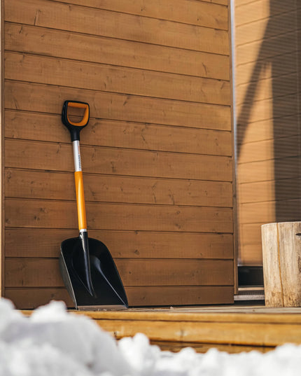 FISKARS X-SERIES automobilinis sniego kastuvas, 98 × 29 cm