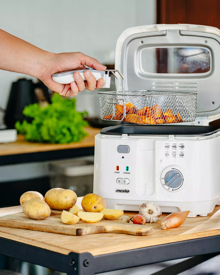Tradicinė aliejinė gruzdintuvė 2,5 L su dangčiu 1800 W MESKO | MS4908g