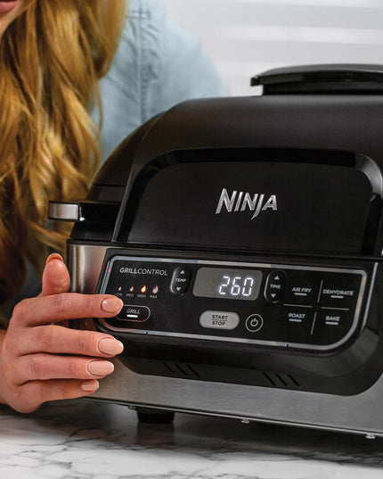 Daugiafunkcis gruzdintuvas + grilius 2in1 – Ninja AG301EU 1750W 5,7L
