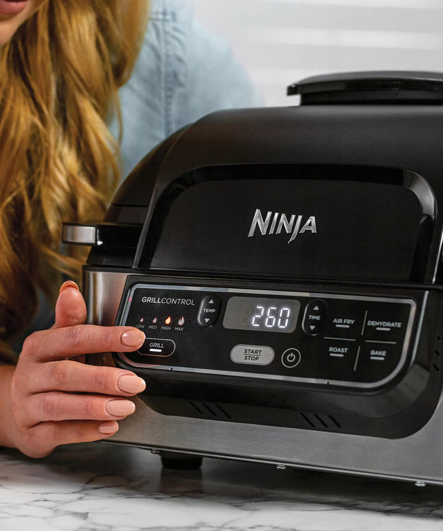 Daugiafunkcis gruzdintuvas + grilius 2in1 – Ninja AG301EU 1750W 5,7L