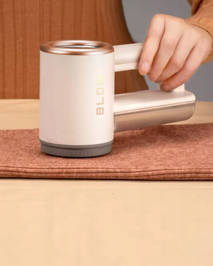 Galingas ir didelis modernus audinių skustuvas drabužiams, apmušalams, megztiniams, sofoms