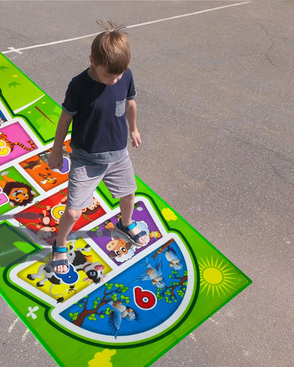 Žaidimas "Klasės" - didelis kilimėlis vaikams šokinėjimui, kultinis vikrumo žaidimas