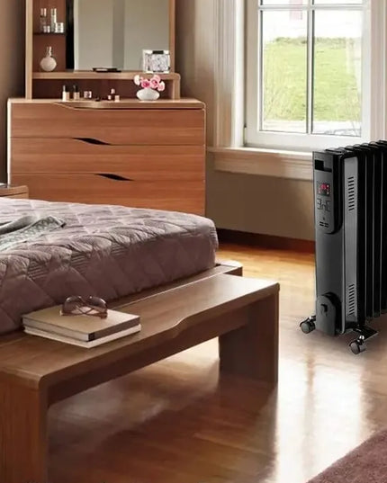 Alyvuotinis elektrinis radiatorius Camry CR7813, 2500 W, 11 briaunų, su nuotolinio valdymo pultu