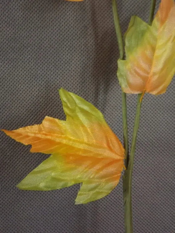 Rudeninių lapų šakelė 50 cm