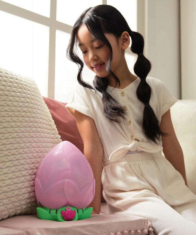 HATCHIMALS BLOOMABLES interaktyvus žaislas KITTYFLY – virtimas drugeliu