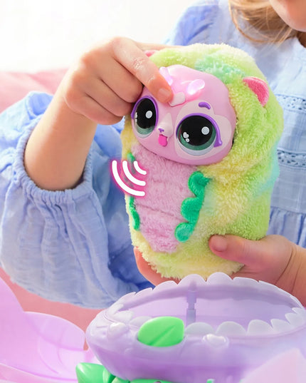 HATCHIMALS BLOOMABLES interaktyvi gėlė Puppyfly su virsmo drugeliu funkcija